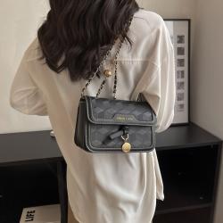 2023 New Pu Women Fashion Handbags Metal Chain Quality Designer Shoulder Bags Printing Wholesale Women Handbags