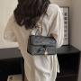 2023 New Pu Women Fashion Handbags Metal Chain Quality Designer Shoulder Bags Printing Wholesale Women Handbags