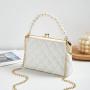 2024 Ladies Pearl Embroidered Tote Handbag Fashionable Portable Bag with Single Strap and Chain Decoration Wholesale Ling
