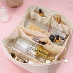 custom logo outdoor girl luxury plaid travel professional organizer makeup storage toiletry bag travel cosmetic bags