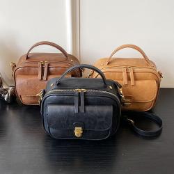 British Retro Style Women Fashion Handbags Square Bag With Diagonal Span Wholesale Women Handbags Leathery Quality Handbags