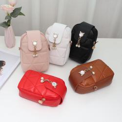 New women's pearl shoulder bag  2024 ladies diamond pu leather wholesale crossbody bag mobile phone bag