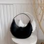 2023 New Korean Crescent Bag Underarm Crossbody Metal Buckle Zipper Bag Women Bags Designer