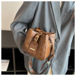 Hot Selling Bucket Shape Sac A Main Vegan Leather Bag Sling Bags Ladies Crossbody Bags For Women