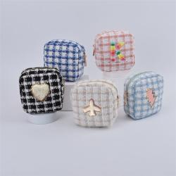 Keymay RTS Personalized Chenille Patches Cute Girls Tweed Plaid Checkered Zip Makeup Bag Toiletry Travel Bag Small Cosmetic Bag