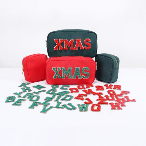 Christmas Red Green Nylon Pouch Embroidery Print Chenille Letter Bag Make Up Pouch Travel Toiletry Set Unisex Nylon Bag Cosmetic