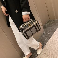 China Sale Simple Portable Large Capacity Travel Toiletry Bag Portable Cosmetic Bag