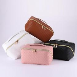 Hot Sale Portable Handheld Toiletries Wholesale Custom Logo Pu Makeup Bag Daily Cosmetic Bags