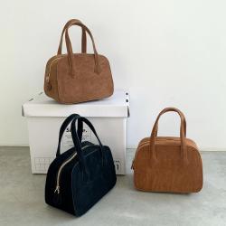 2024 Factory Wholesale Advanced Handbag suede simple dinner bag Retro Style Square Hand bag for girls
