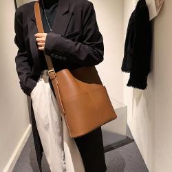HR434 New PU Leather Women's Bag Fashion Trend Versatile High Quality Design Sense Single Shoulder Bag Cross Body Bucket Bag