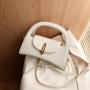 A niche design retro high-end minimalist single shoulder crossbody bag