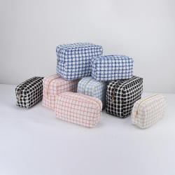New Arrival Wholesale Stock Tweed Plaid Cosmetic Makeup Bag Organizer Custom Designer Girls Fashion Travel Small Cosmetic Bag