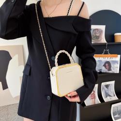 New chain niche design single shoulder women's bag
