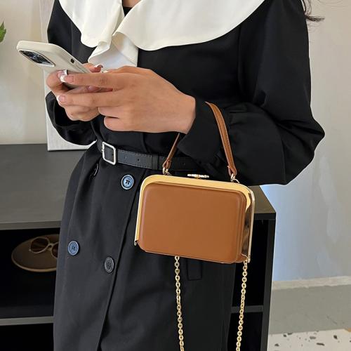 Summer 2023 New Bag Wholesale Handbag Factory Chain Solid Designer Shoulder Bags Box Cheap Women Bags