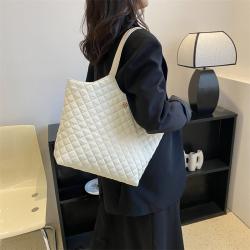 Leisure Lingge Solid Color High Capacity Bag 2023 Autumn New Women's Bag Single Shoulder Underarm Tote Bag