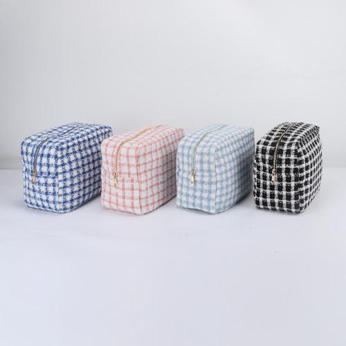 New Trending Fashion Cute Womens Makeup Pouch Custom Private Label Washable Tweed Plaid Travel Cosmetic Bag