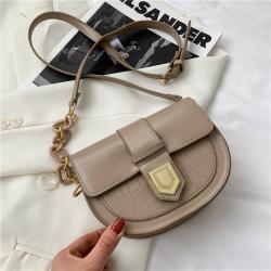 New Simple Fashion Acrylic Chain Messenger Shoulder Bag China Wholesale PU Womens Bags Western Style Stone Saddle Handbags