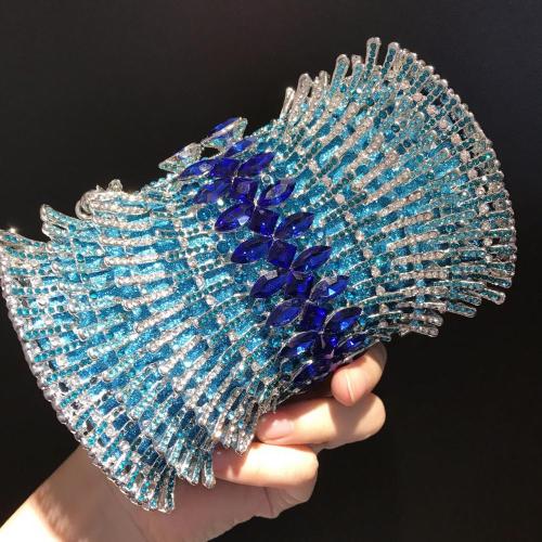 Luxury Crystal Metal Chain Women Handmade Evening Bags Wedding Clutch Bag Party Rhinestone Evening bags