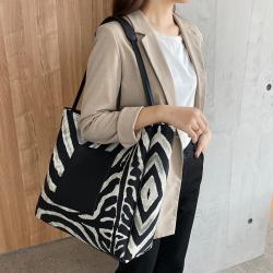 Custom  factory logo PU leather Casual  ladies handbag and bags women handbags purse baby bag
