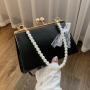 OEM716 New Female Women Bag Trendy Pearl Chain Leather Shoulder Bag Western Style Small Square Ladies Women Handbags For Women