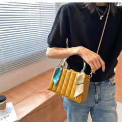 2023 New Fashion Chain Versatile Ins Thread Messenger Bag Hot Sell Zipper Square Bag China Wholesale PU Ladies Shoulder Bag