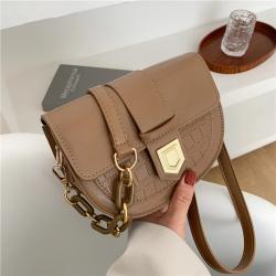 New Simple Fashion Acrylic Chain Messenger Shoulder Bag China Wholesale PU Womens Bags Western Style Stone Saddle Handbags