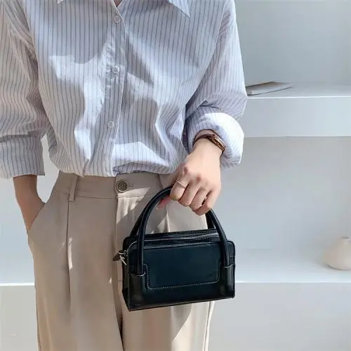 2023 PU Premium Sling Shoulder Messenger Bag Mini Wristlet Hand Clutch Bag Women's Versatile Crossbody Fashion Small Square Bag