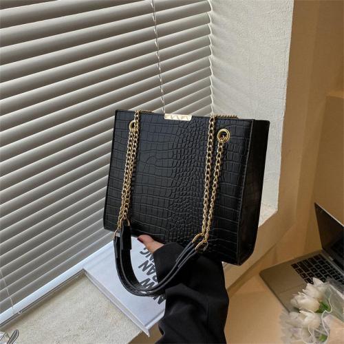 2023 New Arrival Bags Brand Golden Chain PU Leather Shoulder Bags Ladies Trendy Fashion bags Women Handbag