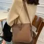 2024 New Design Women's Vintage Lady Style Messenger Bags PU Leather Tote Hand Bag with  Embroidery Decorations
