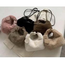 2023 New Fashion Lovely Plush Square Bag Female Plush Soft Portable  Bag Designer Handbag Wholesale