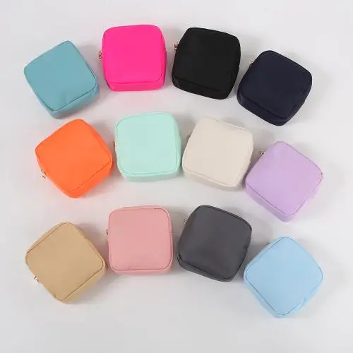 Wholesale Custom Logo Portable Durable Waterproof Nylon Zipper Cosmetic Toiletry Pouch Makeup Organizer Bag Small Cosmetic Bags