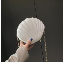 2023 Bright Shell Banquet Shoulder Designer Bags Shell Shaped Bags For Women Evening Candy Small Bag Hot-Selling Wholesale