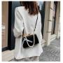OEM716 New Female Women Bag Trendy Pearl Chain Leather Shoulder Bag Western Style Small Square Ladies Women Handbags For Women