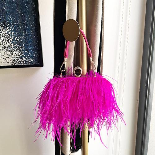 Hot sell Women luxury ostrich feather Fur Clutch Bag Evening Square PU Chain Purse Party Ladies Elegant Banquet bag