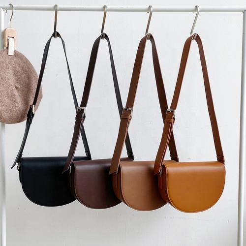 2024 Female Solid Color Saddle Design One-shoulder Crossbody Bag Fashion Trend Semicircle Pu Bag Clamshell  Saddle Bag
