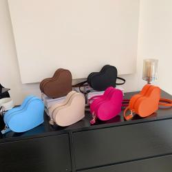 Heart Shape Designer Handbag Wholesale Pure Color Shoulder Bag Leather All Seasons Bags For Women