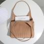 2024 new Popular Luxury design Striped French Pleated womens tote  Handbag Single shoulder bag Elegant shopping bag