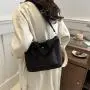 Large capacity fashionable Korean casual handbag 2024 spring new versatile single shoulder crossbody bag