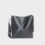 2024 New Fashion Custom Large Capacity Ladies Brown Leather Handbags Shoulder Crossbody Bucket Bags For Women The Tote Vintage