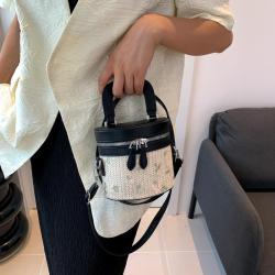 2023 New Arrival Custom Fashion Mini Square Bags High Quality PU Leather Purses and Handbags for Women