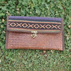 Exclusive Design Women Woven Fold-over Wicker Clutch Bag Holiday Rattan Purse Bag