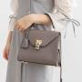 2024 Retro New Style Premium Texture Women Cream Color Pu Leather Square Handbags Hot Selling Shoulder Bags For Ladies