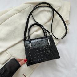 Simple and fashionable new style shoulder bag, casual crossbody bag