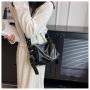 Retro large capacity rivet female purse handbag shoulder crossbody bag chain decoration leather sling bags for ladies
