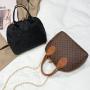2024 Hot Selling Women's Handbag Fashion Shell Bags with Single Chain Strap PU Leather Shoulder Bag for Women Zipper Closure