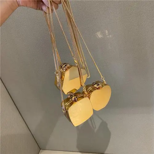 2024 Women's Clutches fashion geometric shape crossbody bags women clutch acrylic chain bag for wedding party evening bags