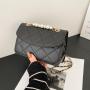 Wholesale Popular Small Square Bag 2024 New Brand Design Crossbody Bag Fashion Chain Solid Color Shoulder Bags Tote Handbag
