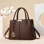 2023 Latest Fashion Tote Bags Women HandBags PU Leather Ladies Crossbody Women's Shoulder Bags With Heart Pendant