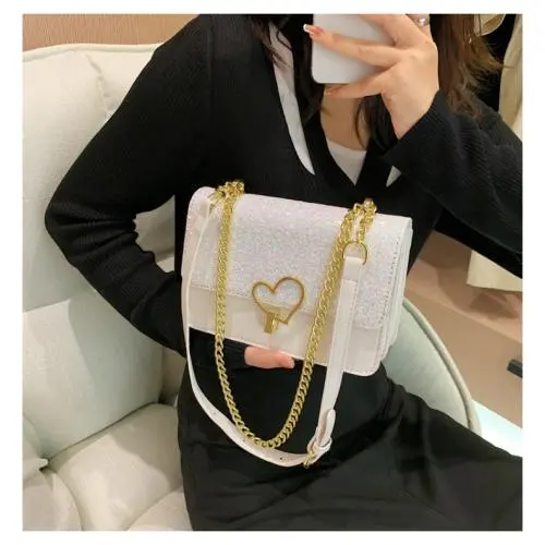 2022 Lady Designer Bags Colorful Glitter Coated Flap Turn-lock Purse Fashion Golden Heart Hardware Strap Sling Messenger
