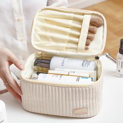 ODM OEM NEW Arrival 2023 Aopiya wholesale custom pu leather large capacity waterproof storage portable bag cosmetics bagc cases